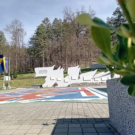 As Panonica Apartamento Tuzla